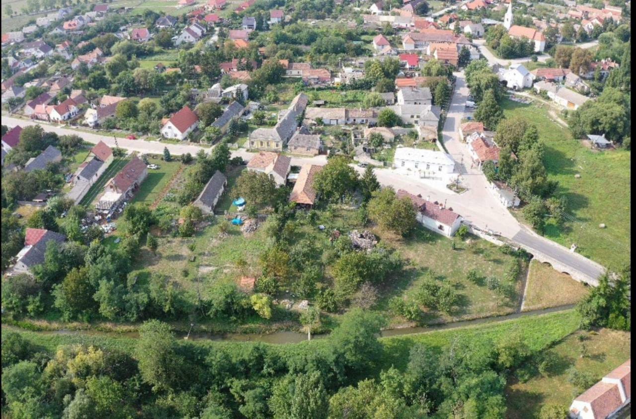 Patak Apartman, Diszel Tapolca Exterior foto